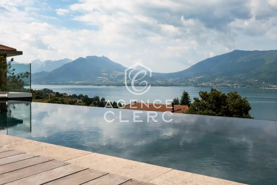 Villa in Veyrier-du-Lac, Auvergne-Rhône-Alpes, France 1 - 16701016