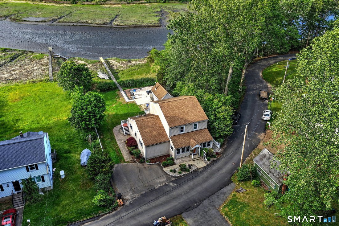 House in East Haven, Connecticut, United States 3 - 18003705