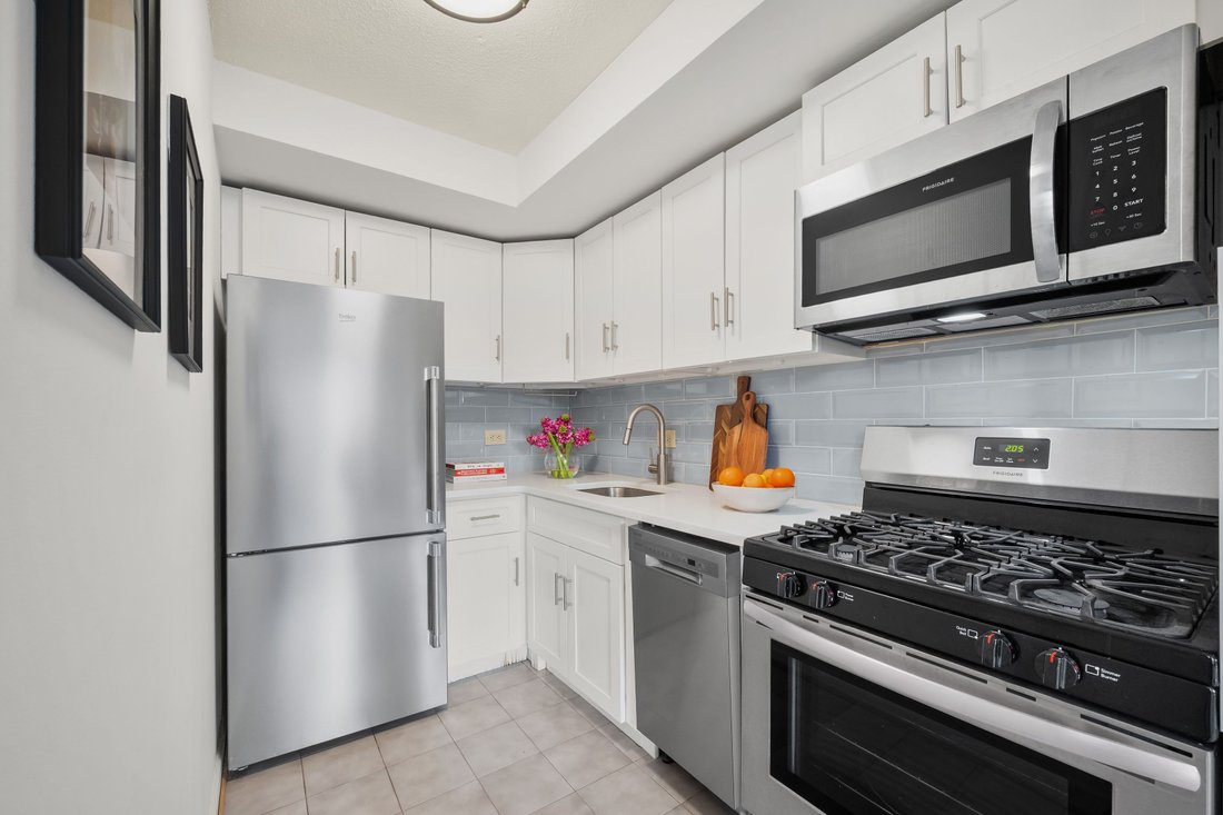 Condo in New York, New York, United States 4 - 18044501