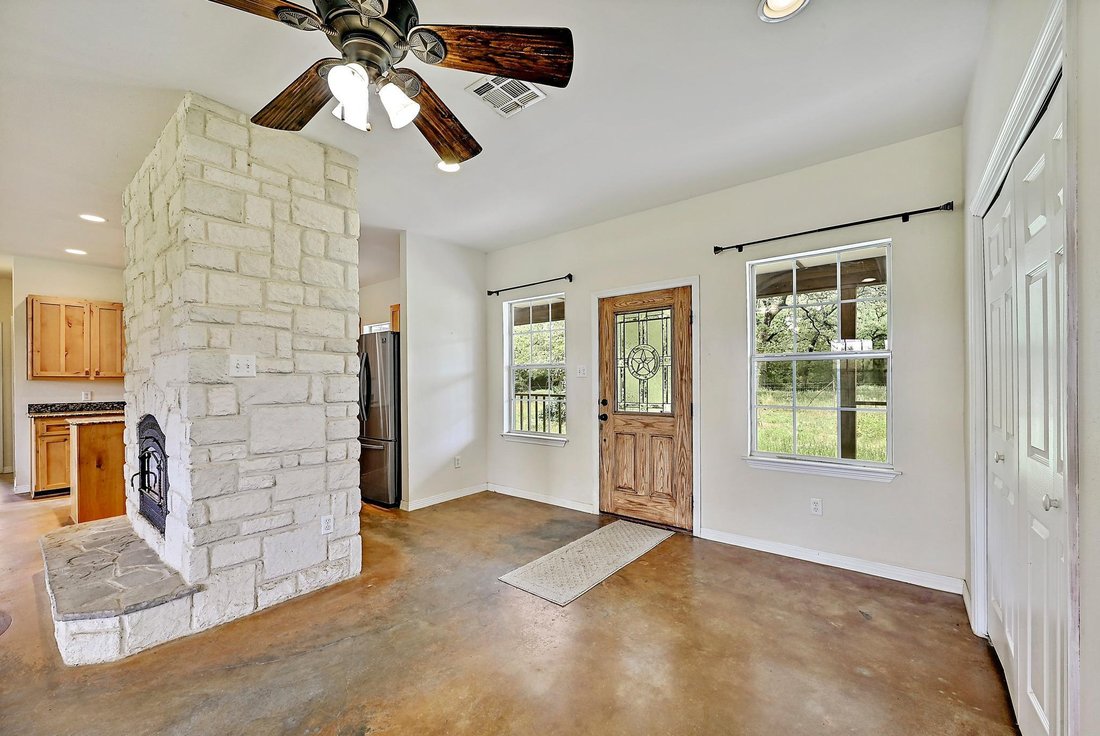 House in Davilla, Texas, United States 4 - 18041457