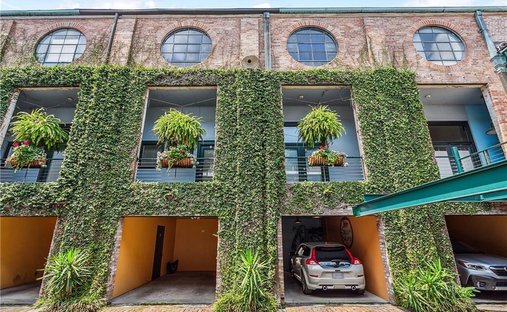 Condo in New Orleans, Louisiana, United States 1