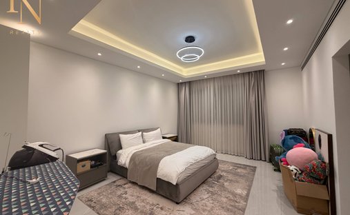 Villa in Nad Al Sheba, Dubai, United Arab Emirates 1