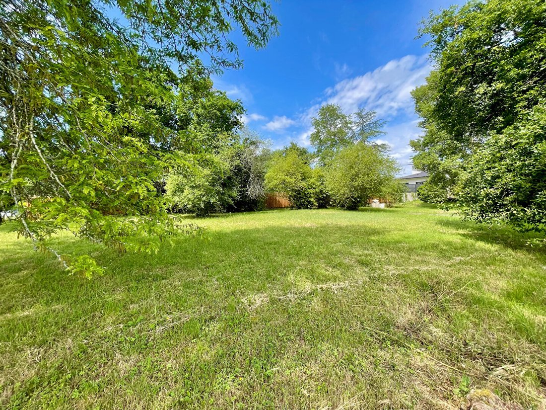 Land in Chemin Long-Garies, Mérignac, France 4 - 18038975