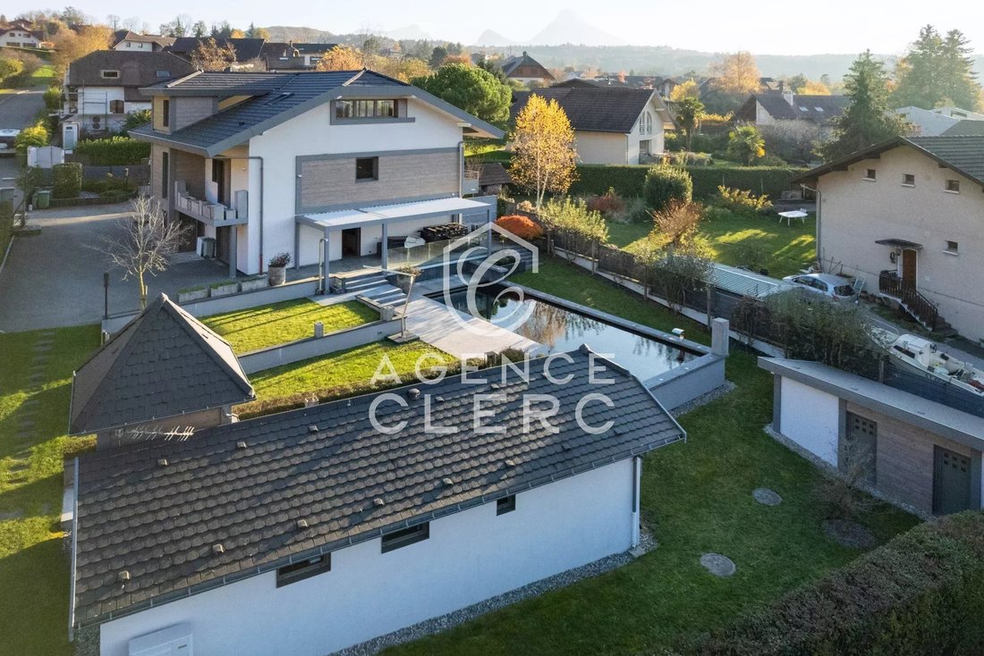 Villa in Menthon-Saint-Bernard, Auvergne-Rhône-Alpes, France 5 - 14943372