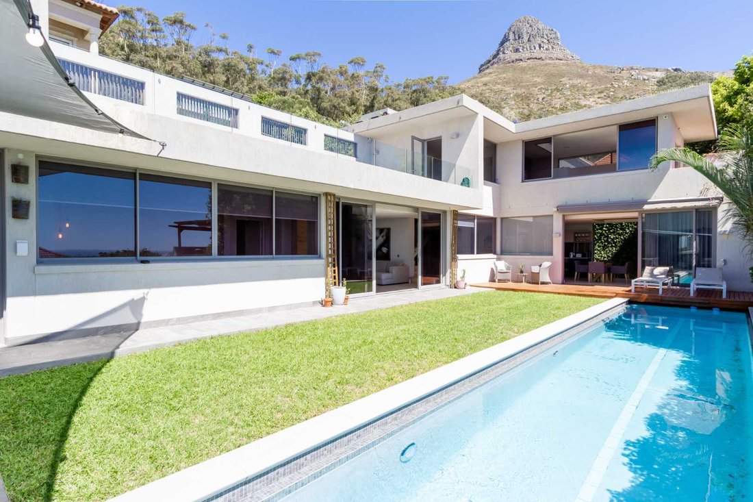 House in Fresnaye, Bakoven, Cape Town 2 - 18036704