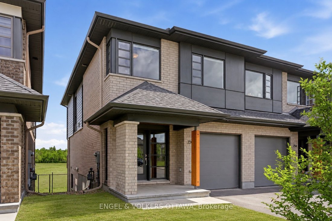 House in Ottawa, Ontario, Canada 2 - 18048845
