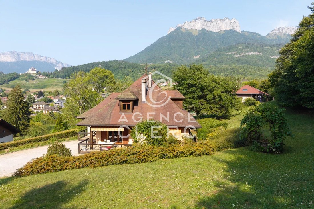 Villa in Menthon-Saint-Bernard, Auvergne-Rhône-Alpes, France 4 - 16063122