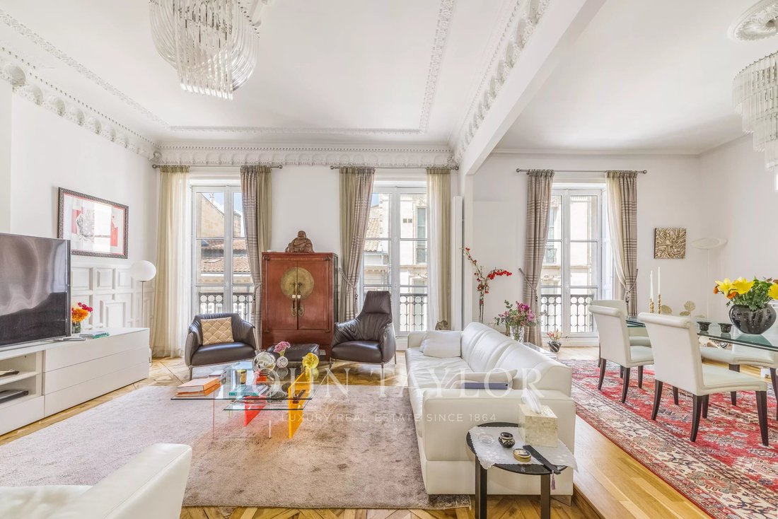 Apartment in Grand Parc-Chartrons-Paul Doumer, Bordeaux, France 3 - 18047341