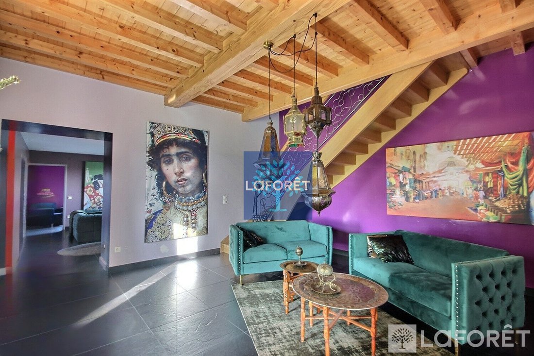 Villa in Saint-Germain-Laval, Auvergne-Rhône-Alpes, France 4 - 17670897