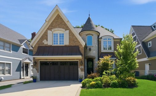 House in Elmhurst, Illinois, United States 1