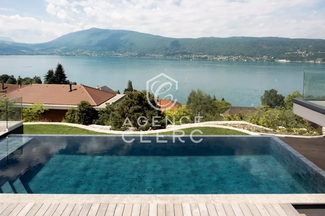 Villa in Veyrier-du-Lac, Auvergne-Rhône-Alpes, France 3 - 16701016