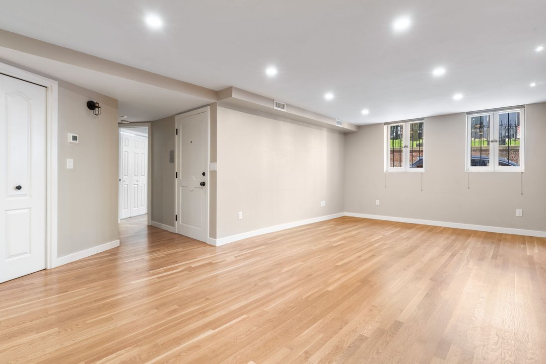 Condo in Boston, Massachusetts, United States 3 - 18045001