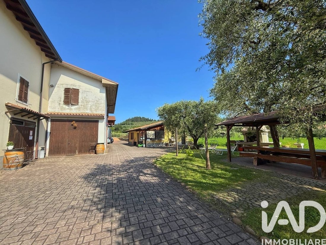 Villa in Bardolino, Veneto, Italy 4 - 18043052