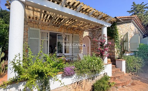 Villa à Fontmerle, Antibes, France 1
