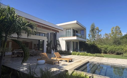 Villa in Tamarin, Black River, Mauritius 1