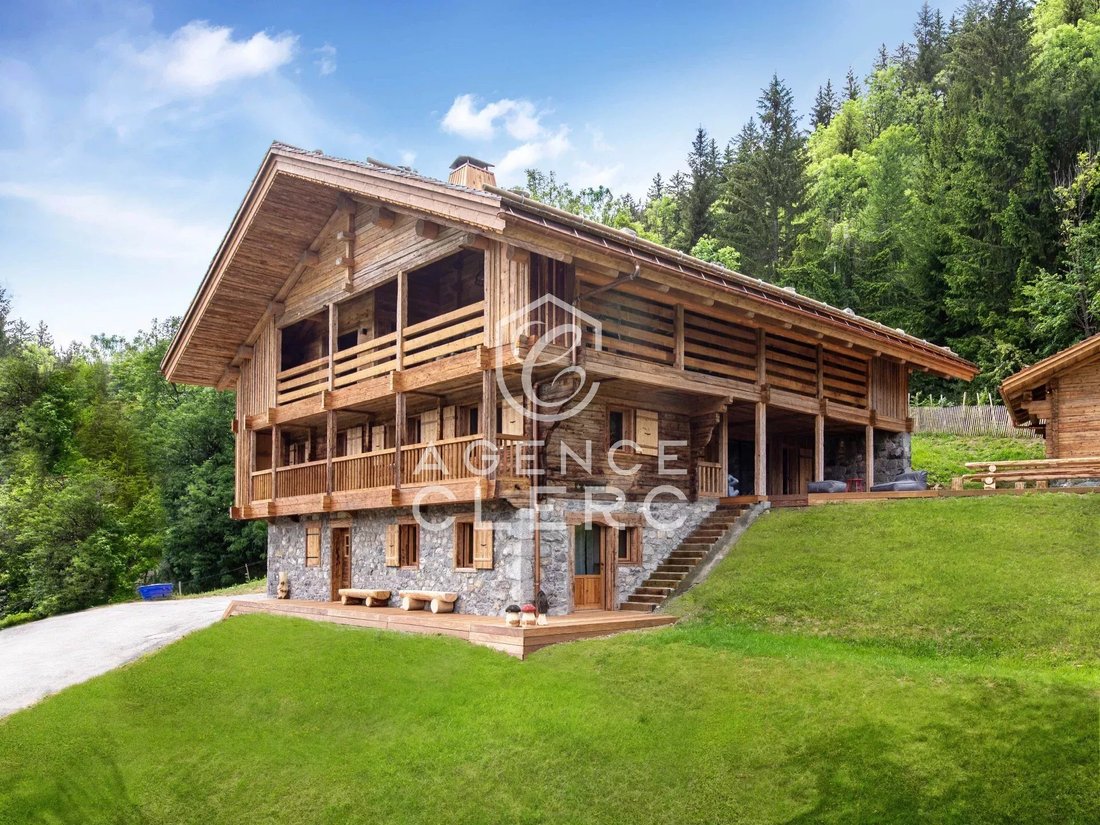 Villa in Le Grand-Bornand, Auvergne-Rhône-Alpes, France 1 - 16642770