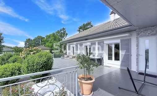 House in Divonne-les-Bains, Auvergne-Rhône-Alpes, France 1