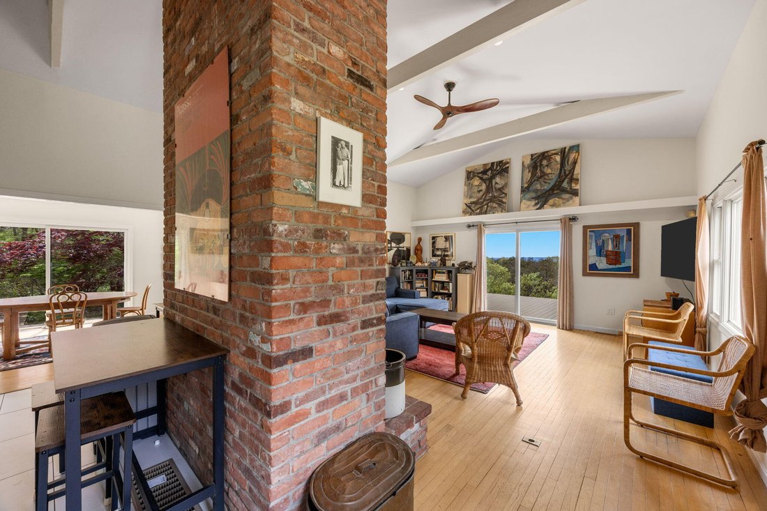 House in Truro, Massachusetts, United States 3 - 18051024