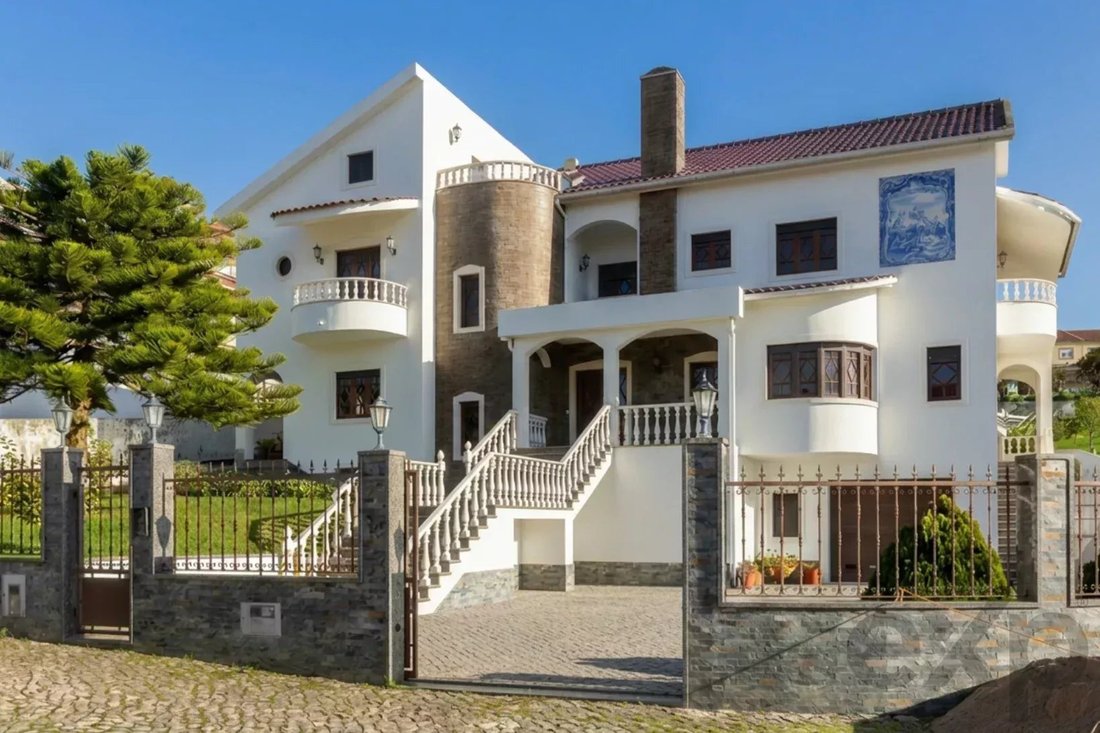 House in Rio de Mouro, Lisbon, Portugal 3 - 18038389