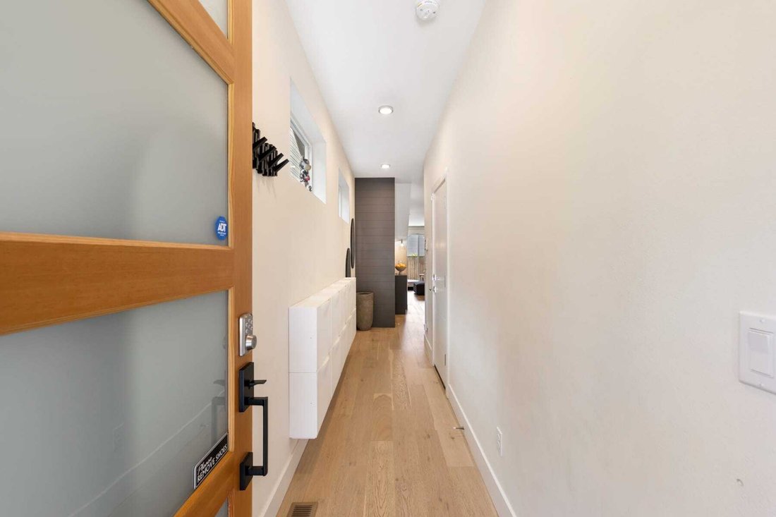 House in Portland, Oregon, United States 3 - 18039632