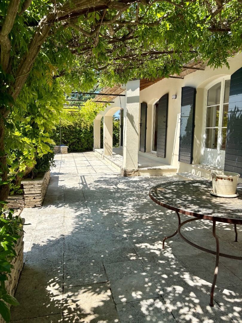 House in Zone Urbaine, Lambesc, France 5 - 18037445