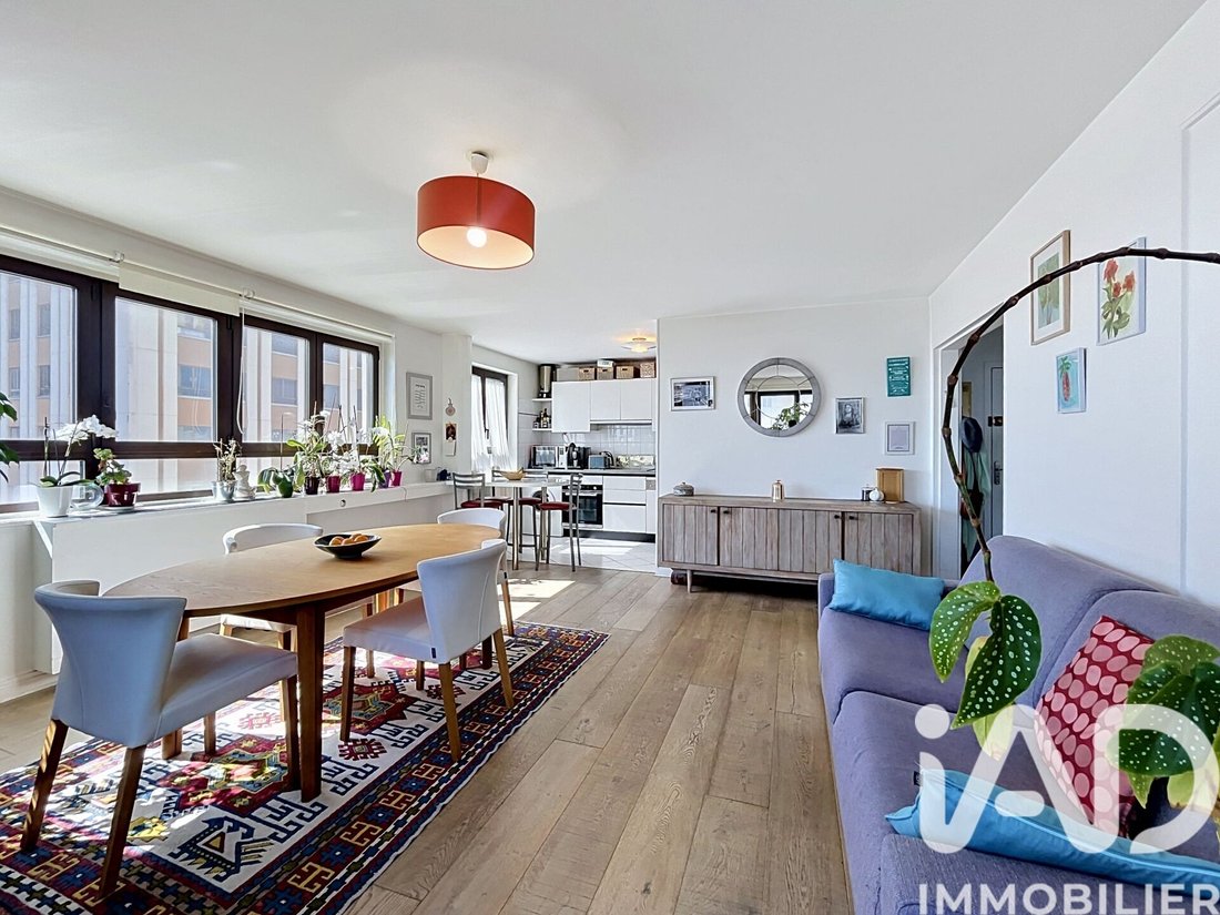 Apartment in Place des Fêtes, Paris 19e Arrondissement, Paris 2 - 18046354