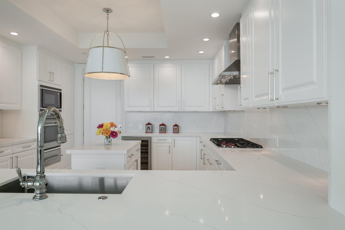 Condo in Bal Harbour, Florida, United States 5 - 18037745