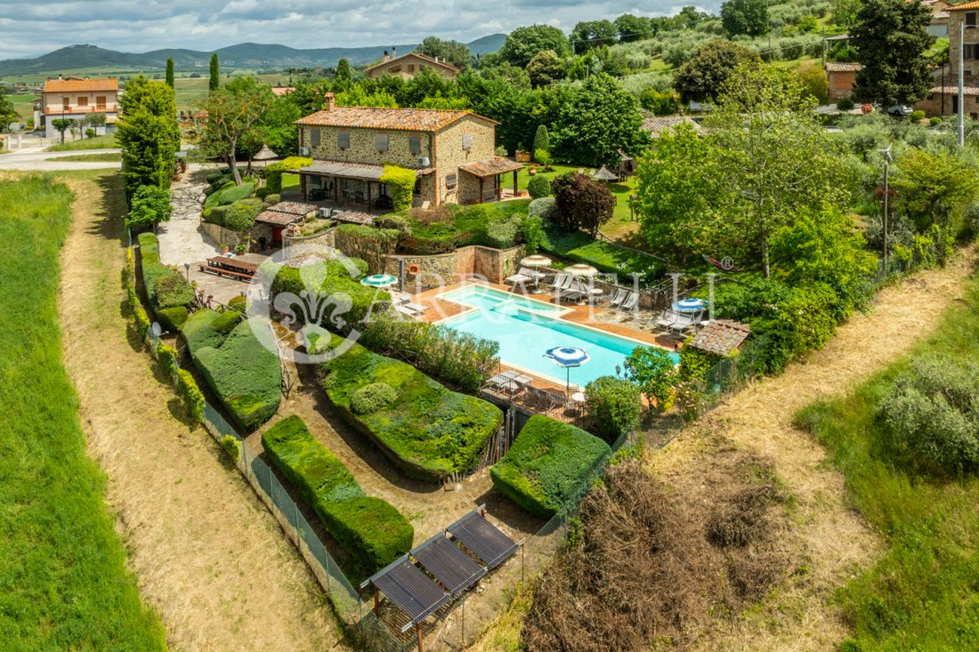 Country House in Paciano, Umbria, Italy 4 - 18041373