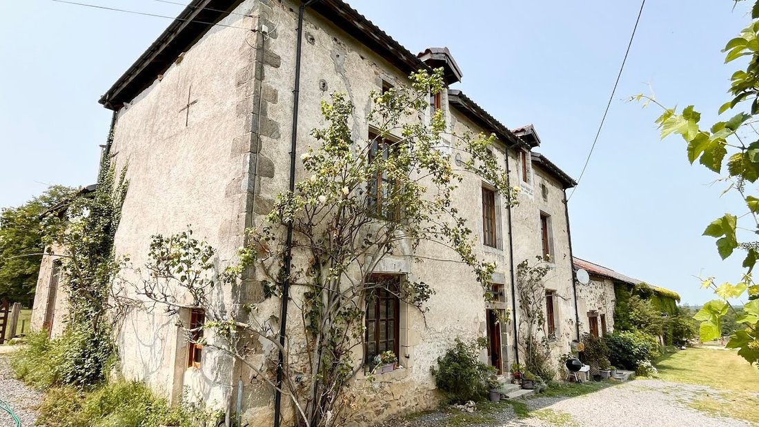 Villa in Bussiere-Poitevine, Val-d'Oire-et-Gartempe, France 1 - 17825158