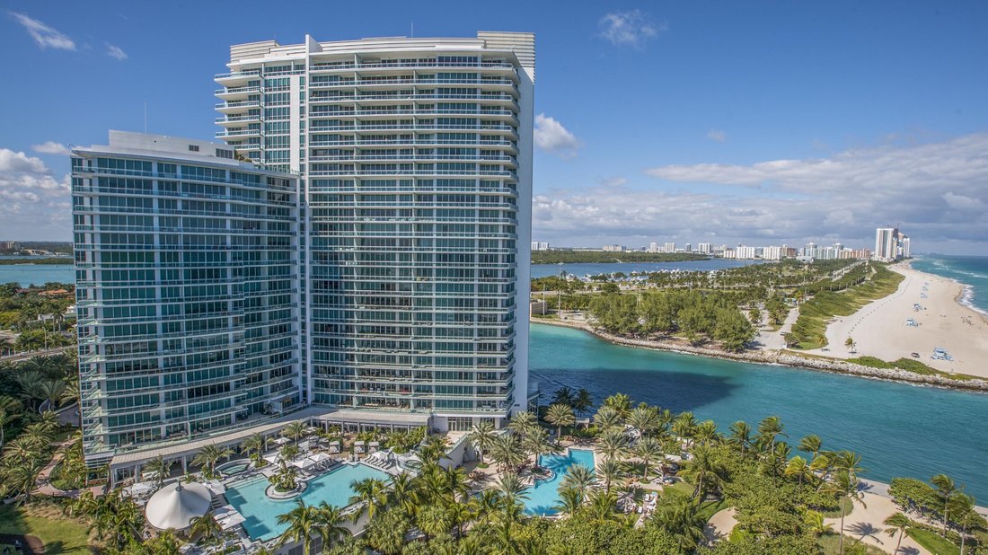 Condo in Bal Harbour, Florida, United States 1 - 18037745