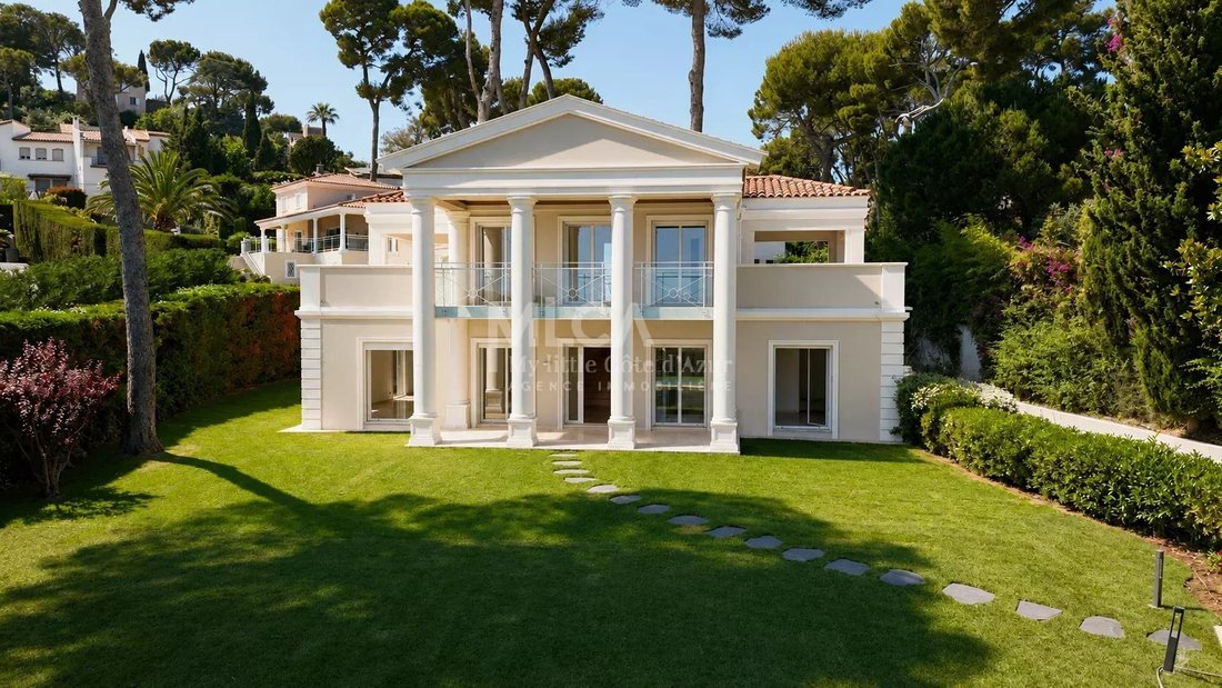 Villa in Antibes, Provence-Alpes-Côte d'Azur, France 2 - 18038503