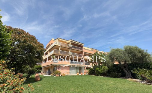 Apartment in Antibes, Provence-Alpes-Côte d'Azur, France 1