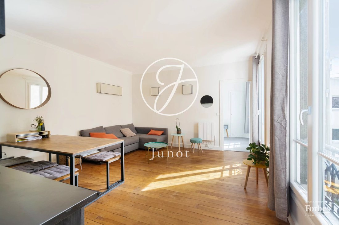 Apartment in Clignancourt-Jules Joffrin, Paris 18e Arrondissement, Paris 3 - 18038450