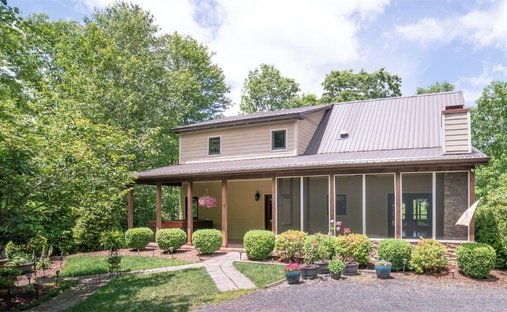 House in Fleetwood, North Carolina, United States 1