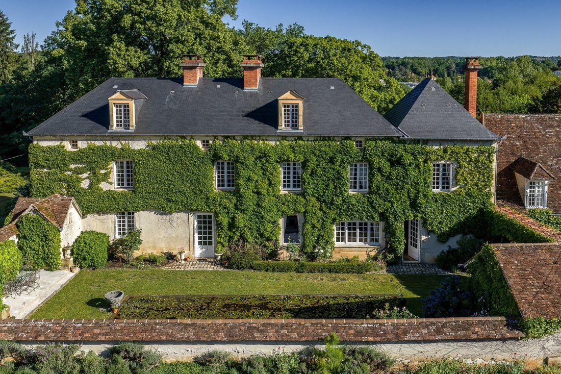 House in Excideuil, Nouvelle-Aquitaine, France 1 - 18042446