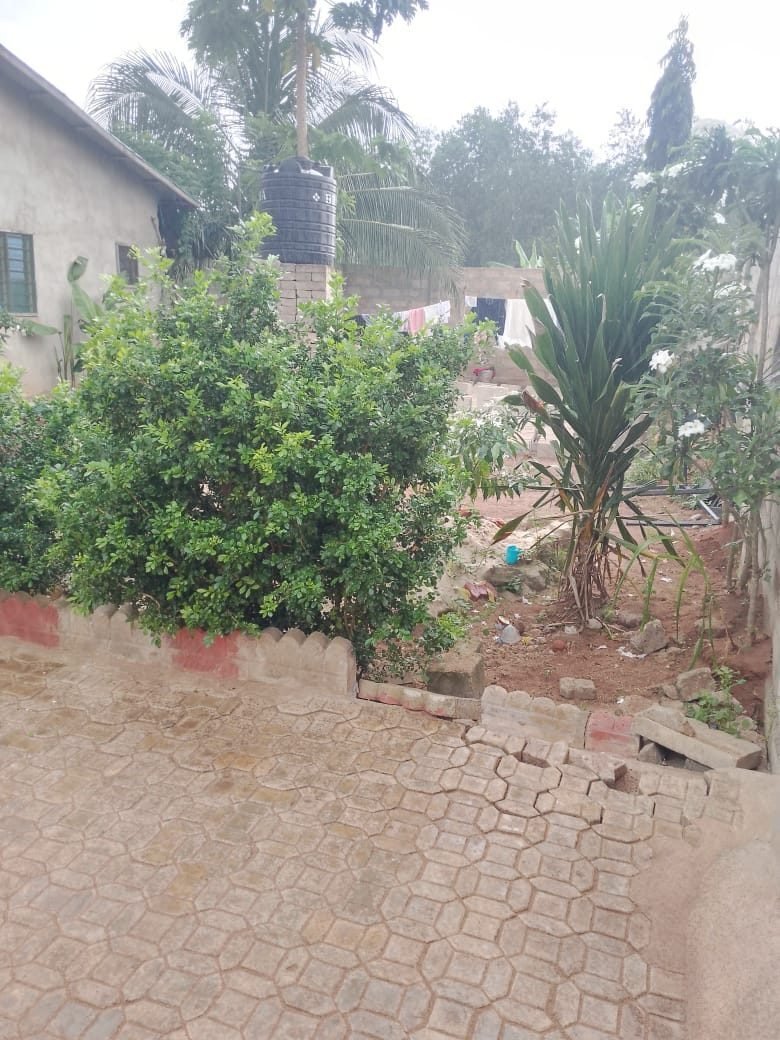 Villa in Abomey Calavi, Atlantique Department, Benin 1 - 18043528