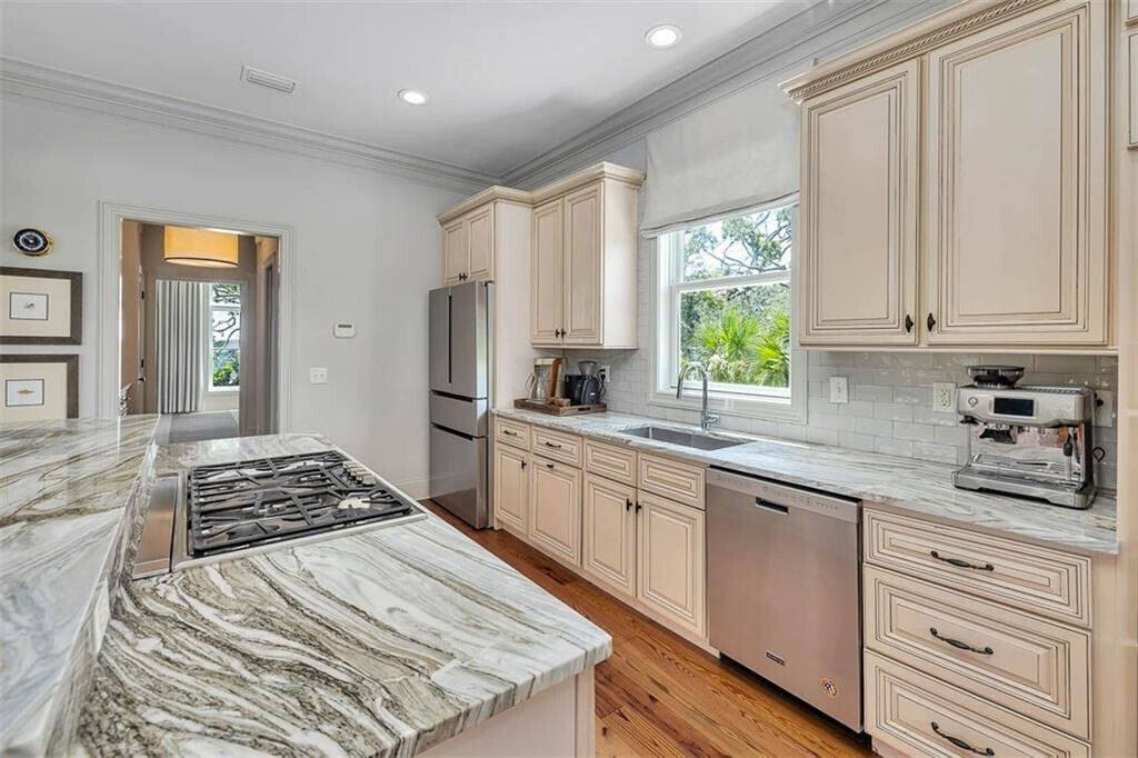 House in St. Simons, Georgia, United States 3 - 18046578