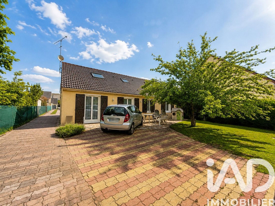 House in Boissy-Saint-Leger, Ile-de-France, France 3 - 18046345