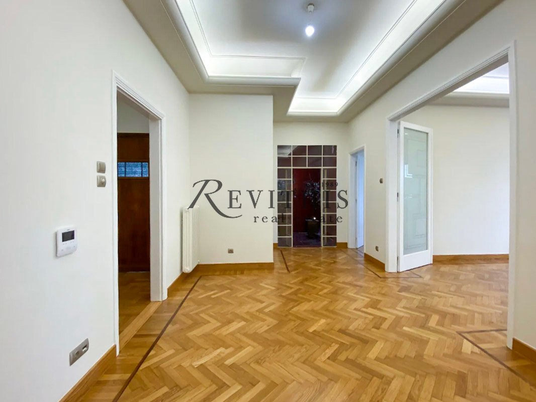 Apartment in Sunoikia Kolonakiou, 1st District of Athens, Athens 4 - 18037465