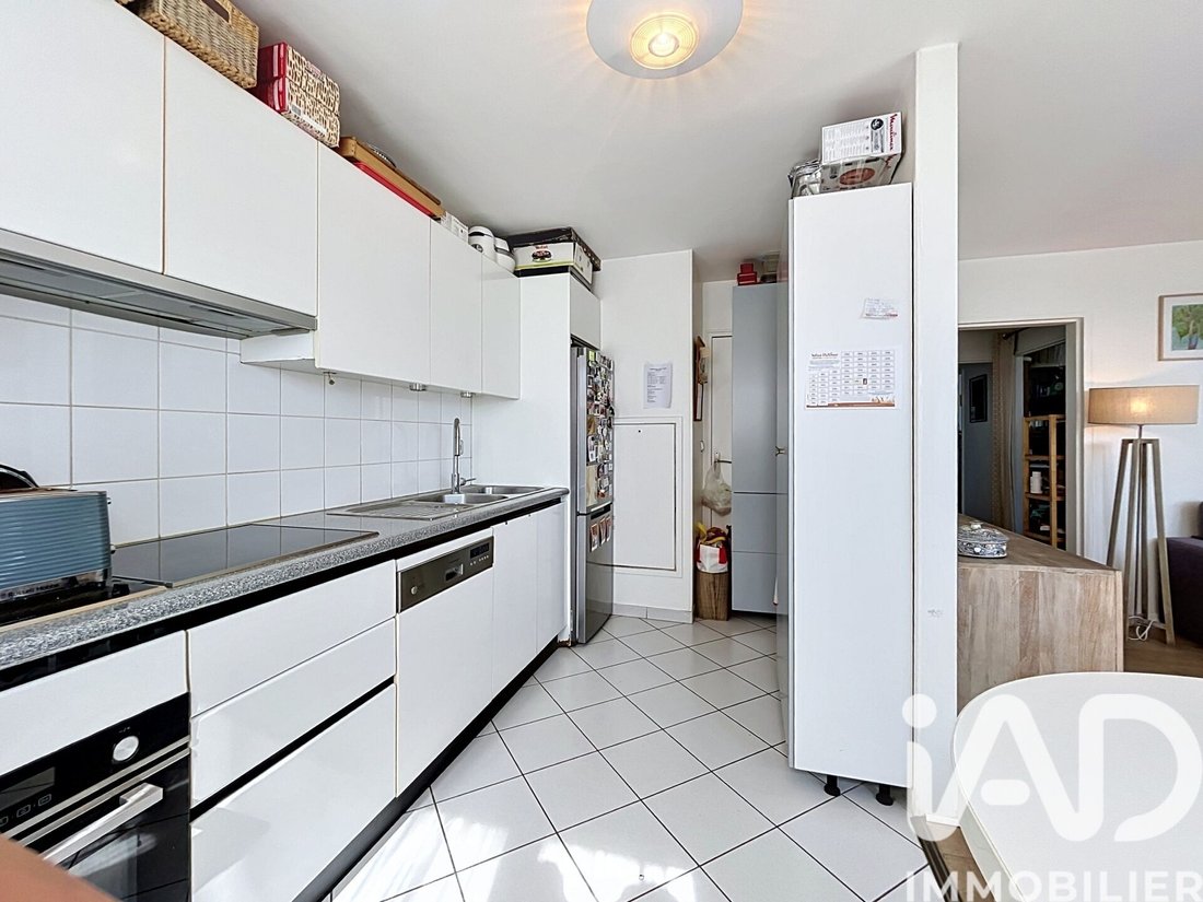 Apartment in Place des Fêtes, Paris 19e Arrondissement, Paris 4 - 18046354