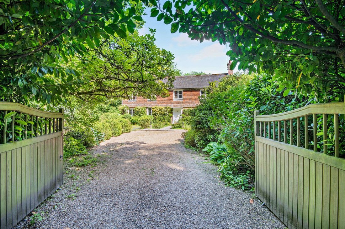 House in Rother, England 1 - 17005187