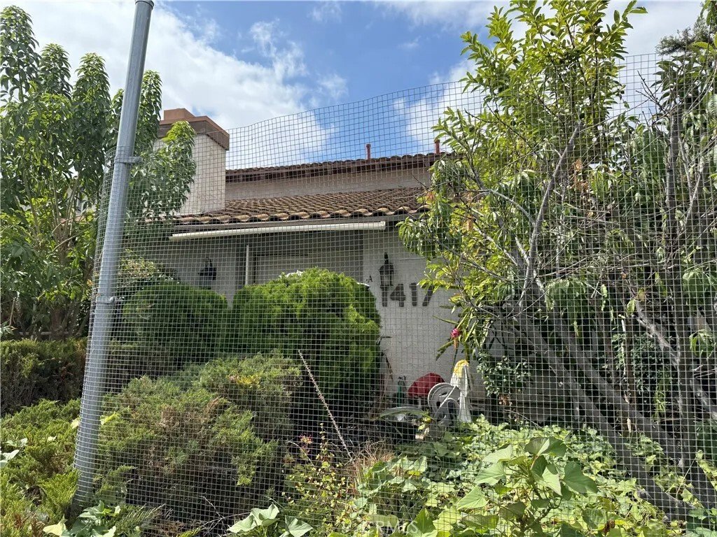 Rowland Heights, California, United States 1 - 18044434