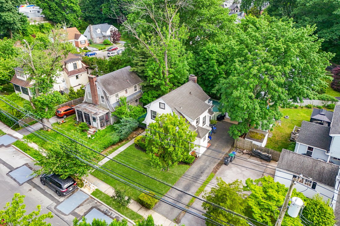 House in Village of Pelham, New York, United States 4 - 18039761