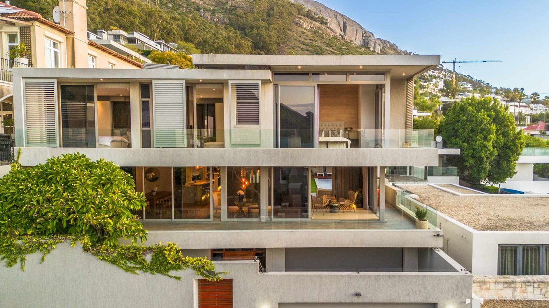 House in Fresnaye, Bakoven, Cape Town 1 - 18036704