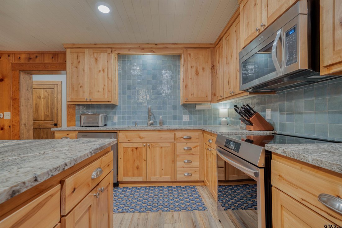 House in Pittsburg, Texas, United States 5 - 18046949
