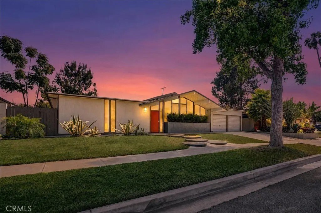 House in Orange, California, United States 3 - 17852141