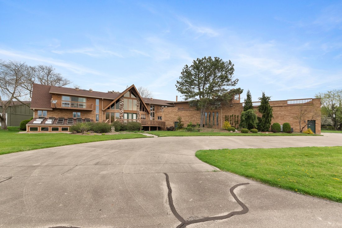 House in Downers Grove, Illinois, United States 5 - 18049852