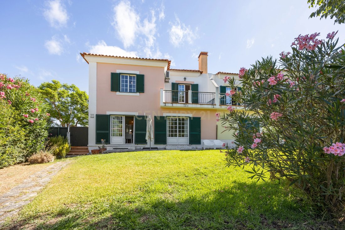 Villa in Azeitao (Sao Lourenco e Sao Simao), Setubal, Portugal 1 - 16093681