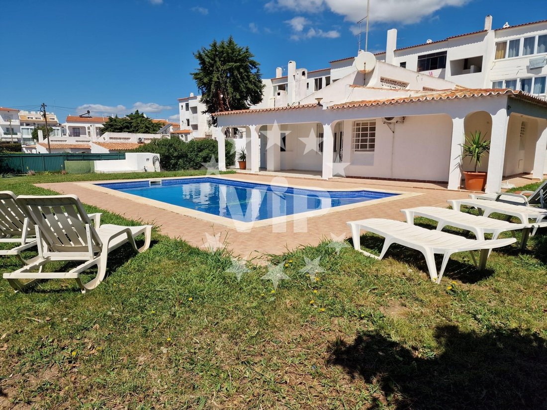 Villa in Olhos de Agua, Algarve, Portugal 1 - 18046132