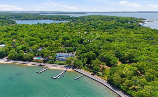 House in Shelter Island Heights, New York, United States 1